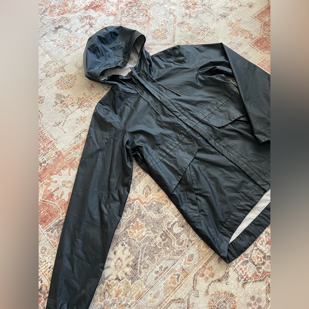 Under Armour women’s impasse wind jacket - Picture 4 of 8